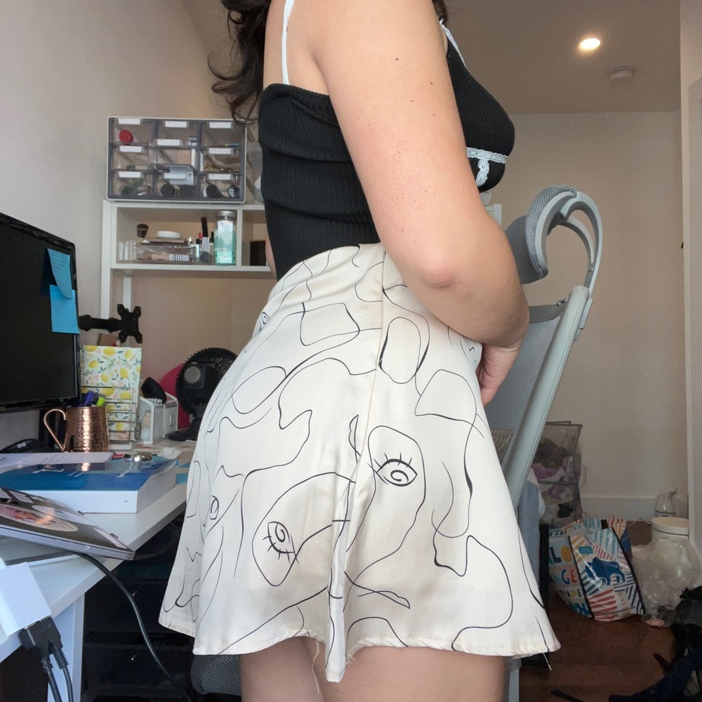 Princess Polly: Graphic Line Art A-Line Satin Mini Skirt